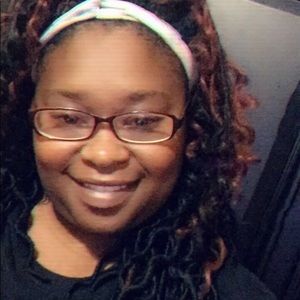 Meet your Posher, Vanessa